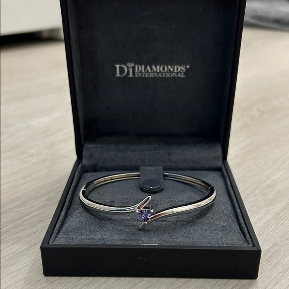 Tanzanite Bangle Bracelet set in 925 Silver